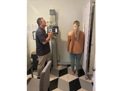 Chiropractic Therapy Combined with 3D Screening Offers New Solutions for Chronic Back Pain in NYC.