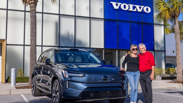 Volvo Car USA delivers new all-electric EX90 to winner of ‘My Volvo EX90 Story’ sweepstakes