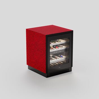 The Tracce capsule collection delivers stunning style via the application of historical graphic patterns from legends of Italian architecture and design, Alessandro Mendini, Ettore Sottsass and Superstudio.