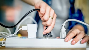 TARIFCHECK24 GmbH: Strompreise 2026: So können Haushalte viel Geld sparen / Die Frage lautet: Passt der Stromvertrag noch zum aktuellen Markt?