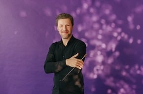 NDR Norddeutscher Rundfunk: NDR Radiophilharmonie 26/27: „Our final season together“ - Chefdirigent Stanislav Kochanovsky verabschiedet sich mit einer Saison voller musikalischer Entdeckungen